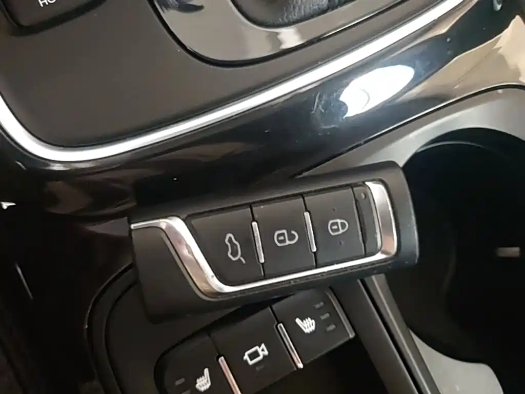 GAC Trumpchi Trumpchi GS4 2018 235T Automatic 2WD Luxury Smart Connect фото 9