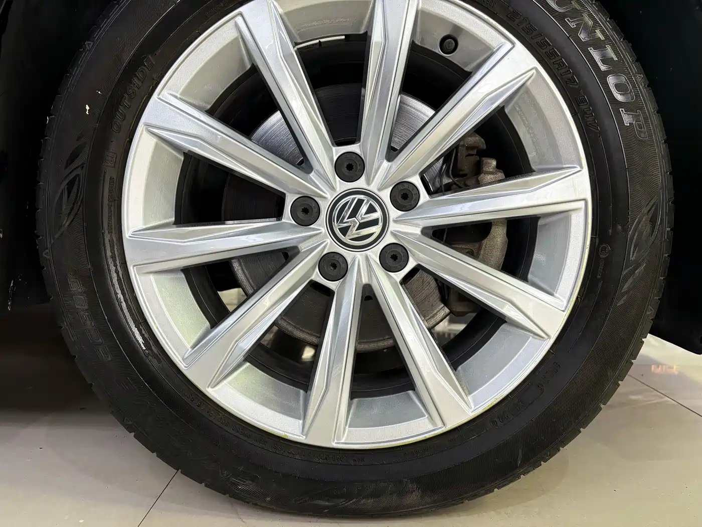 Volkswagen Passat 2017 330TSI DSG Prestige фото 15