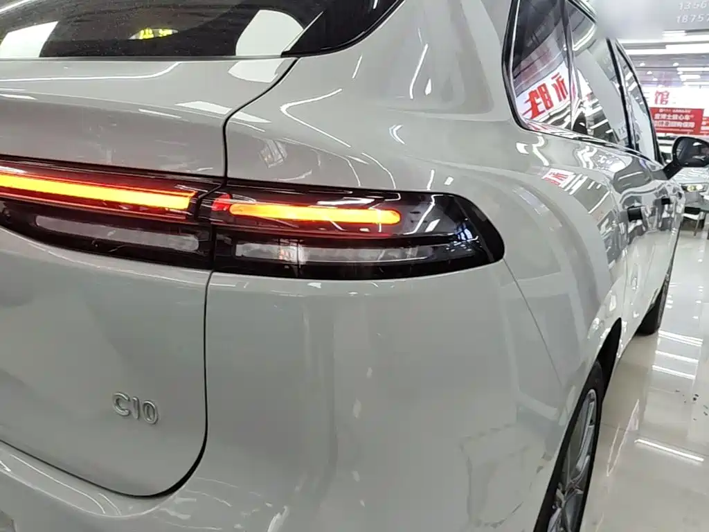 Фото 8 - Leapmotor C10