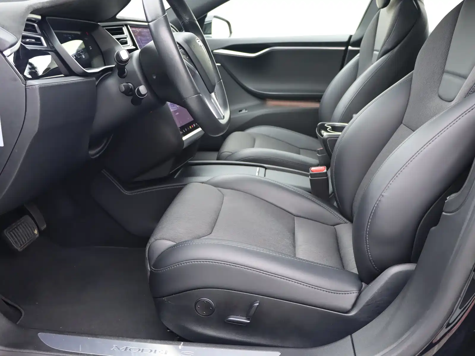 Фото 5 - Tesla Model S