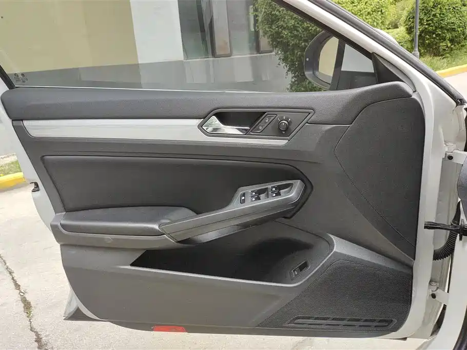 Volkswagen Lamando 2021 230TSI DSG Fashion Edition фото 7