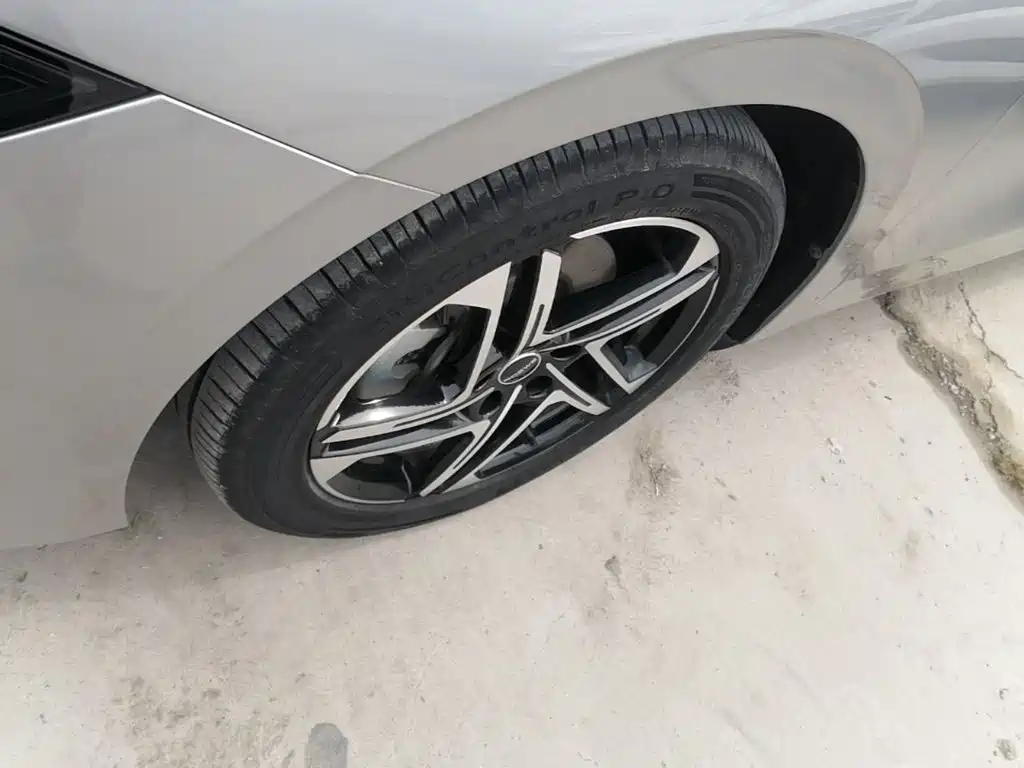 Roewe D7 2025 2023 DMH 125km Flagship Edition
