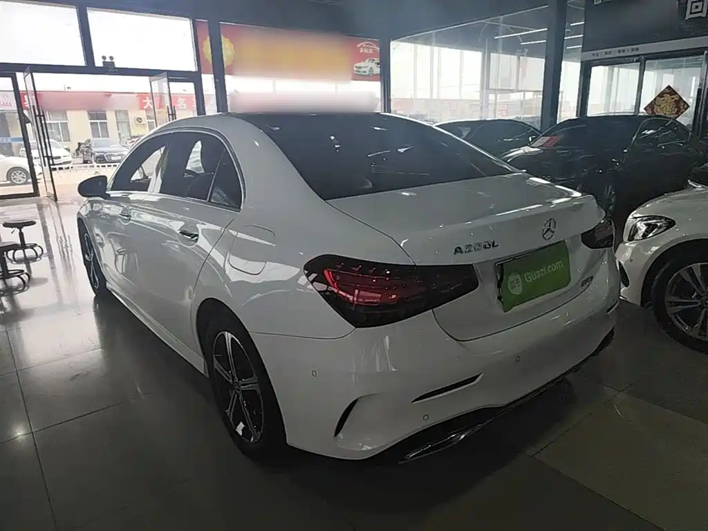 Mercedes-Benz A-Class 2023 A 200 L Fashion фото 5