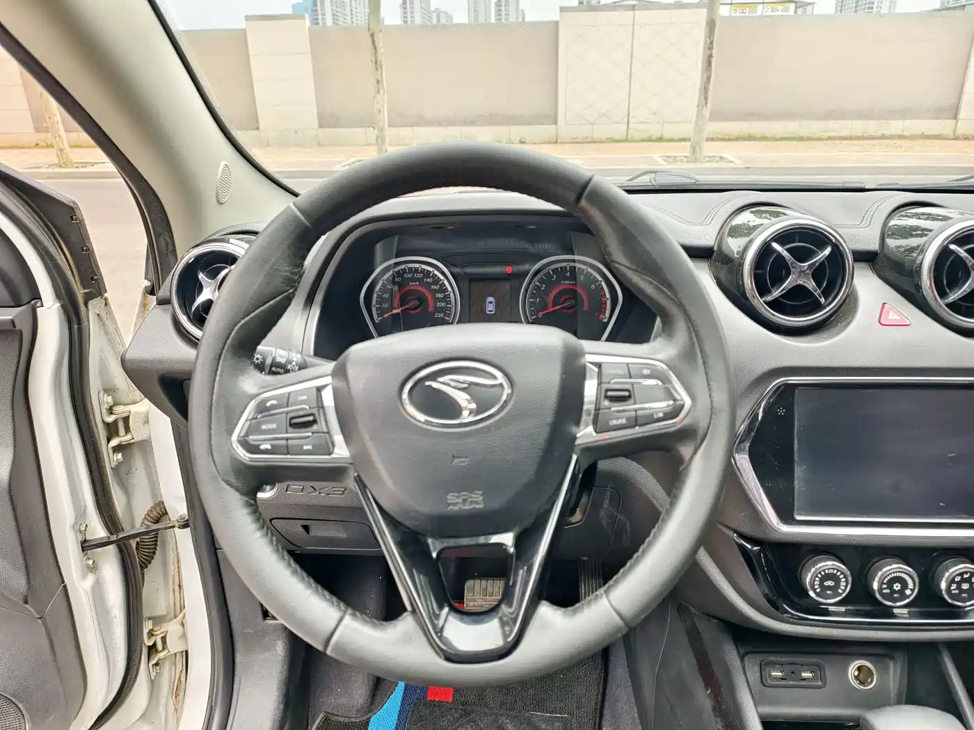 Soueast DX3 2017 2018 1.5T CVT Premium