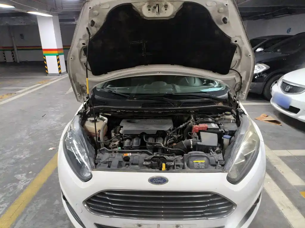 Ford Fiesta 2015 2013 Hatchback 1.5L Automatic Fashion