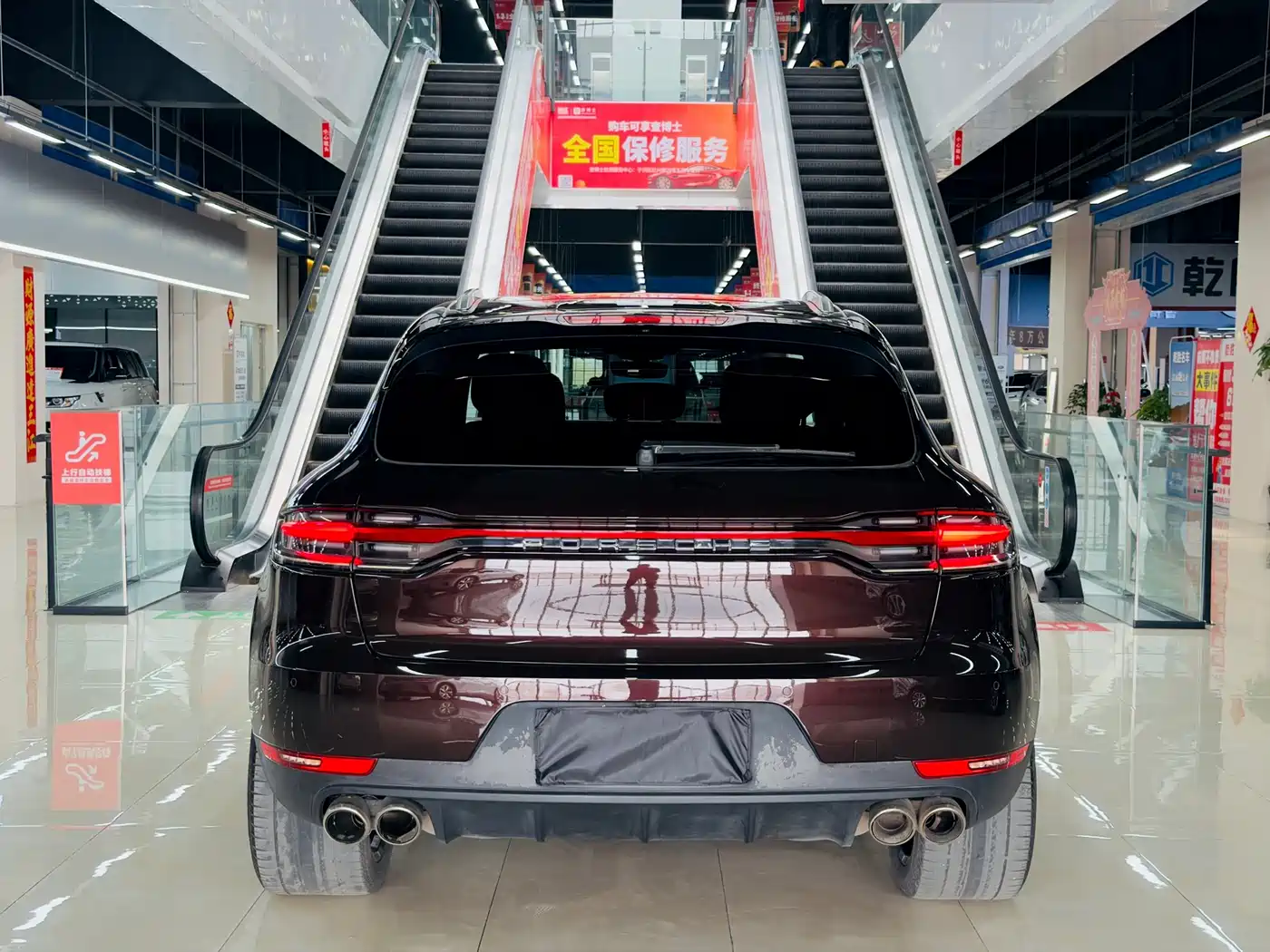 Porsche Macan 2018 Macan 2.0T фото 4