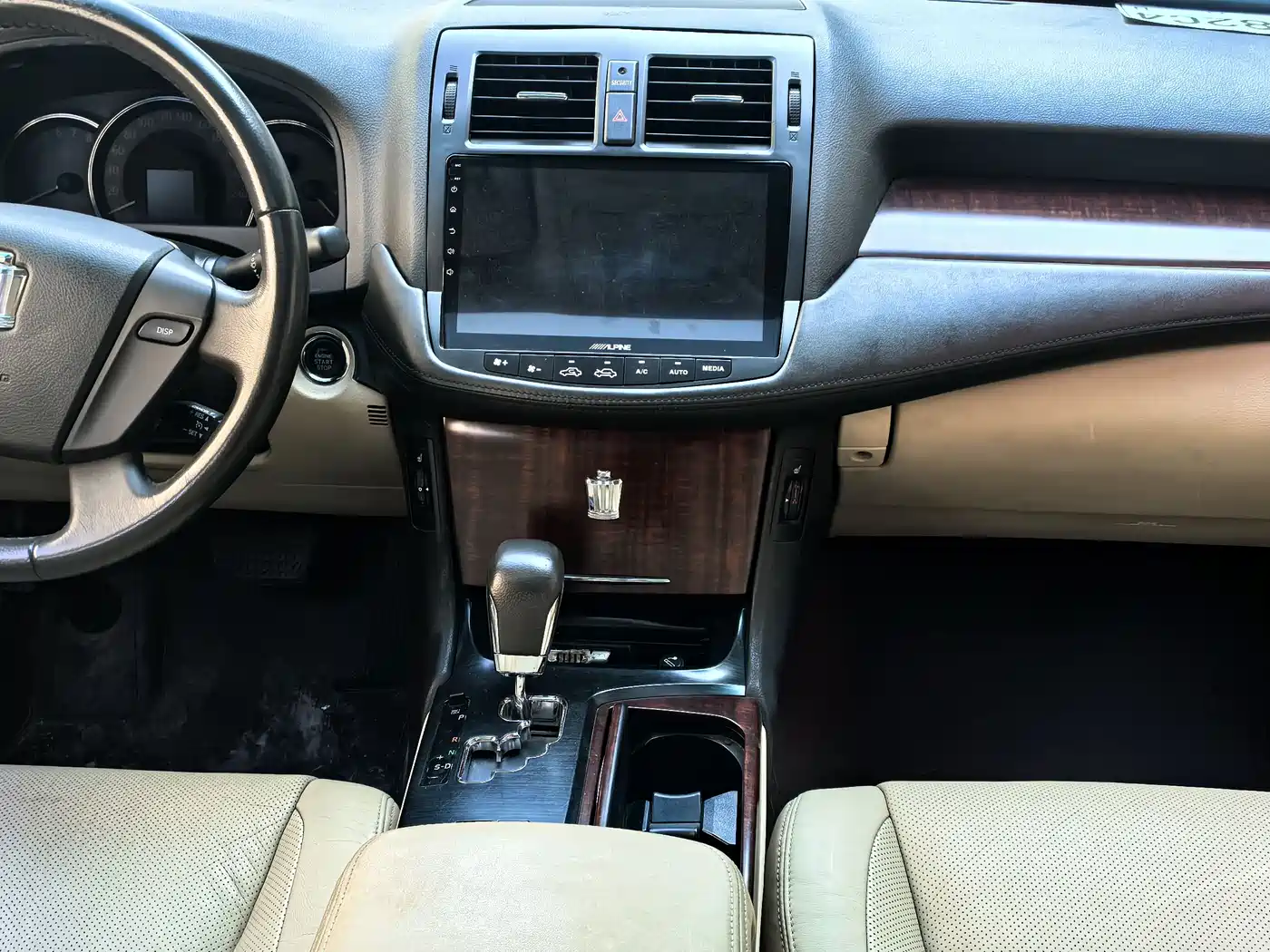 Toyota Crown 2011 2.5L Royal Leather Sunroof Special Edition фото 12