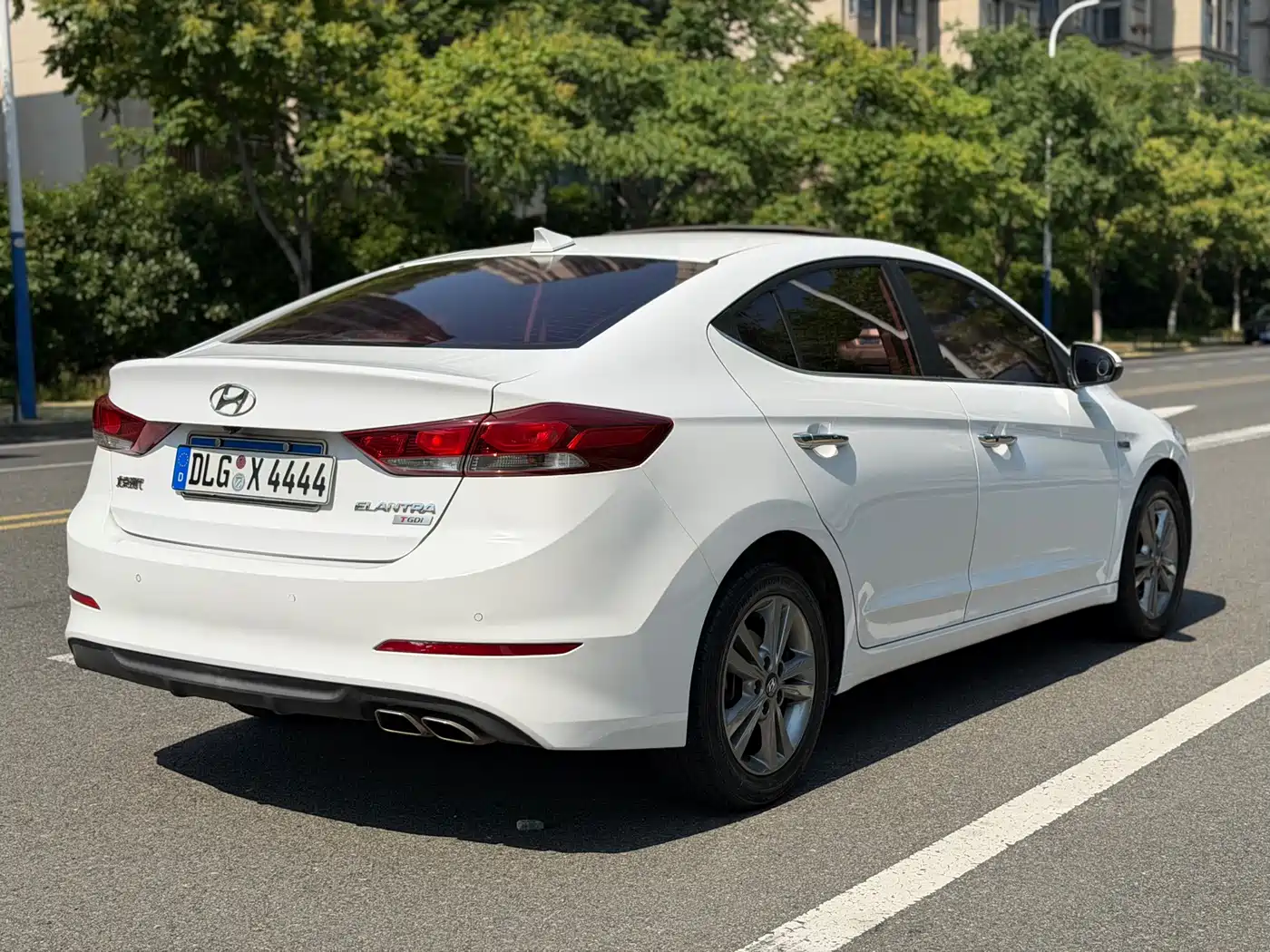 Hyundai Elantra 2016 1.4T DCT Dynamic·Elite Edition фото 20