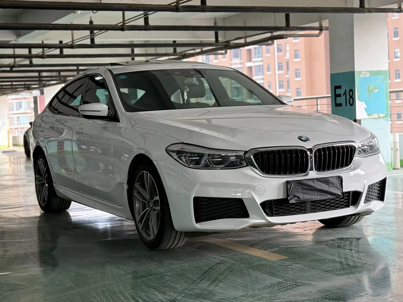 BMW 6 Series GT 2020 630i M Sport Package фото 3