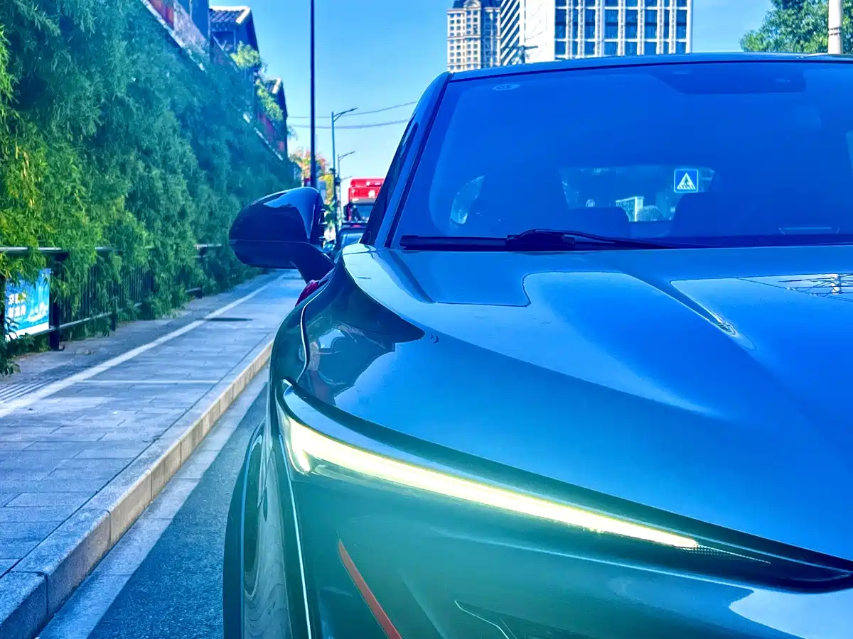 Фото 5 - Changan UNI-T