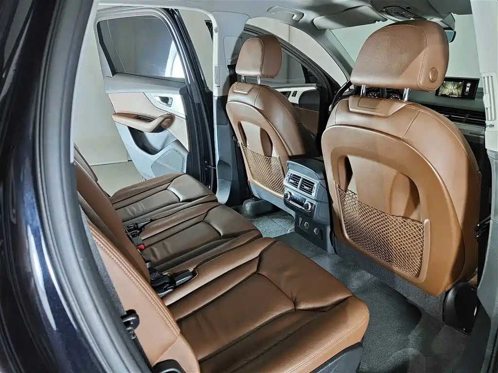 Audi Q7 2019 45 TFSI Comfort фото 8