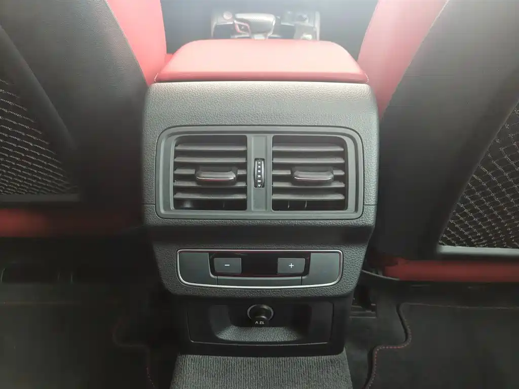 Audi SQ5 2021 3.0 TFSI quattro фото 9