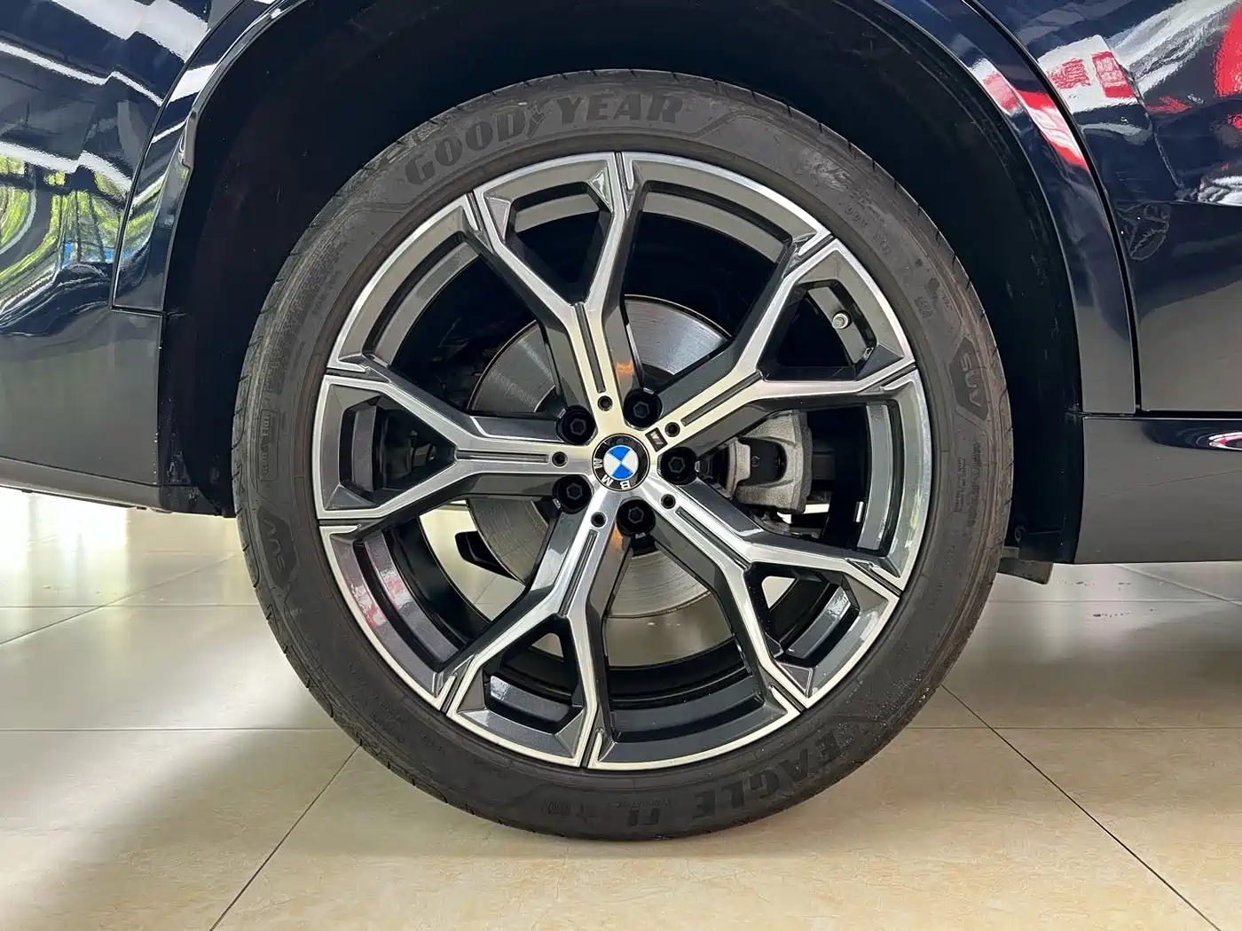 Фото 26 - BMW X5