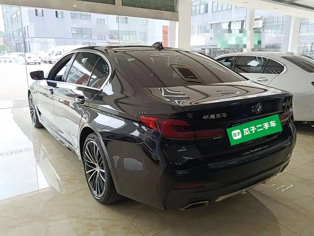 BMW 5 Series 2022 Facelift 530Li Leading M Sport Package фото 5