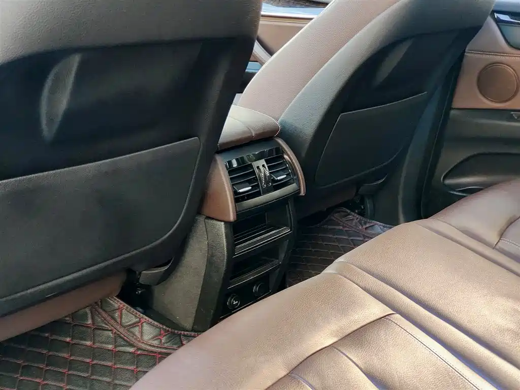 BMW X5 (Import) 2015 xDrive28i фото 9