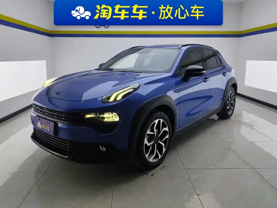 Фото 1 - Lynk & Co 02