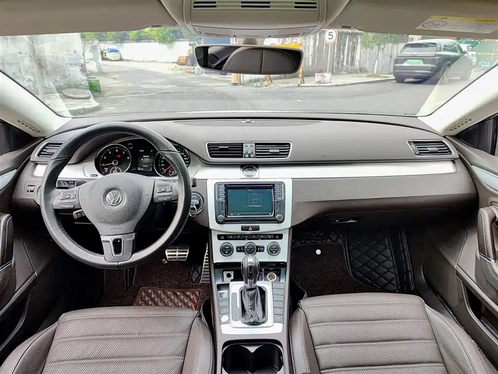 Volkswagen FAW-Volkswagen CC 2016 Model 1.8TSI Luxury фото 10