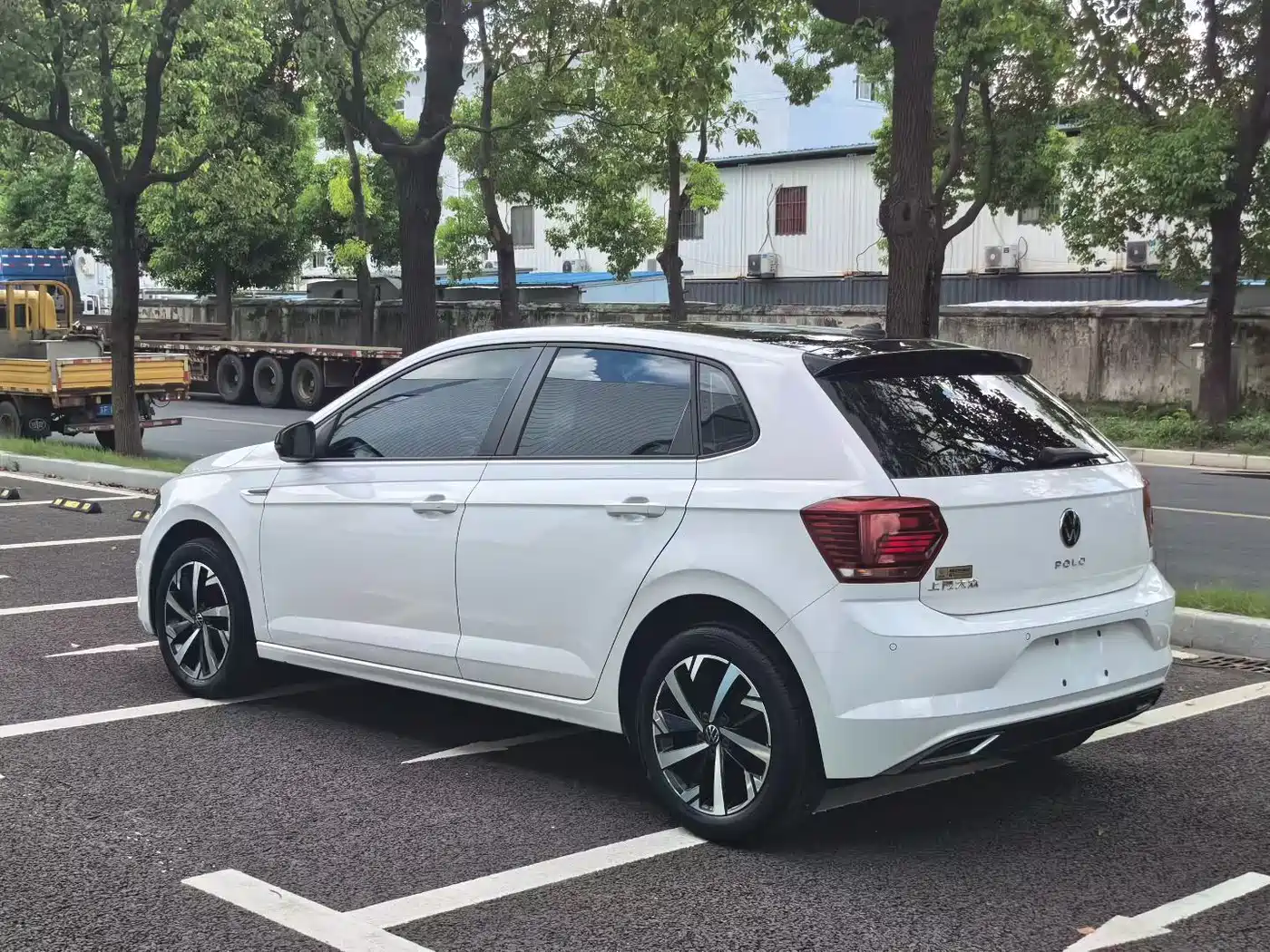 صورة 5 - Volkswagen Polo