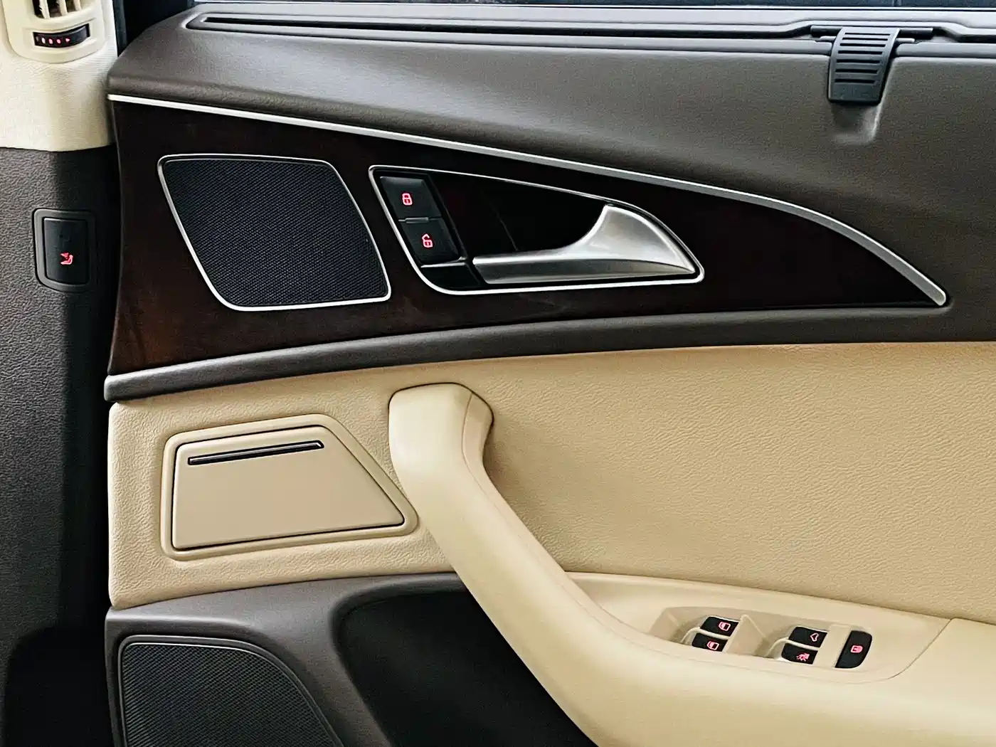 Audi A6L 2012 30 FSI Comfort фото 9