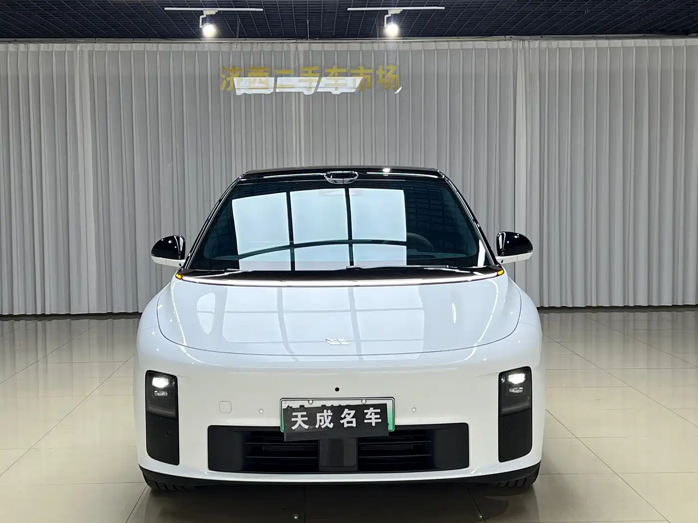 Li Auto i6 2026 2025 2WD Base Model