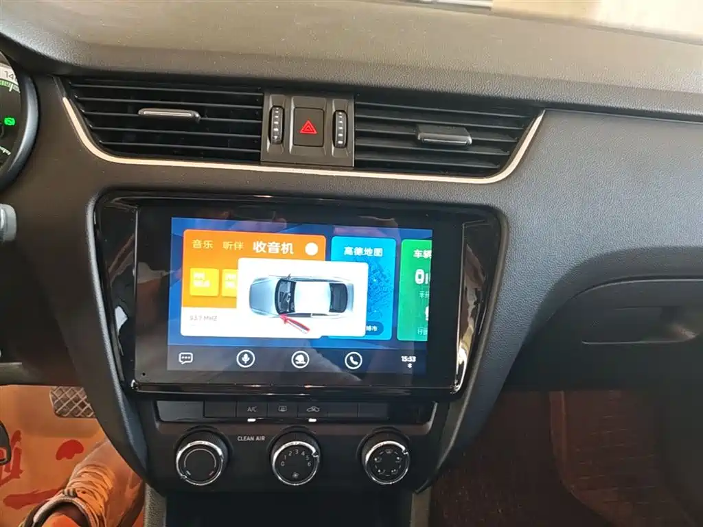 Škoda Octavia 2019 1.5L Automatic Smart Luxury China VI фото 13