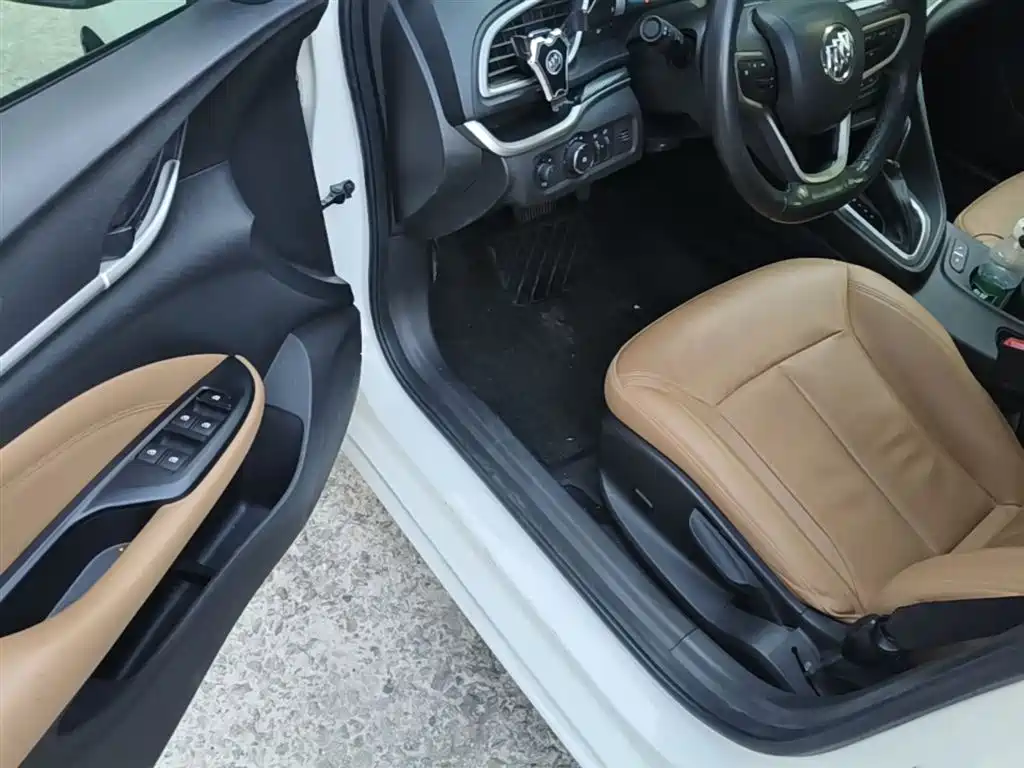 Buick Excelle 2018 18T Automatic Flagship фото 16