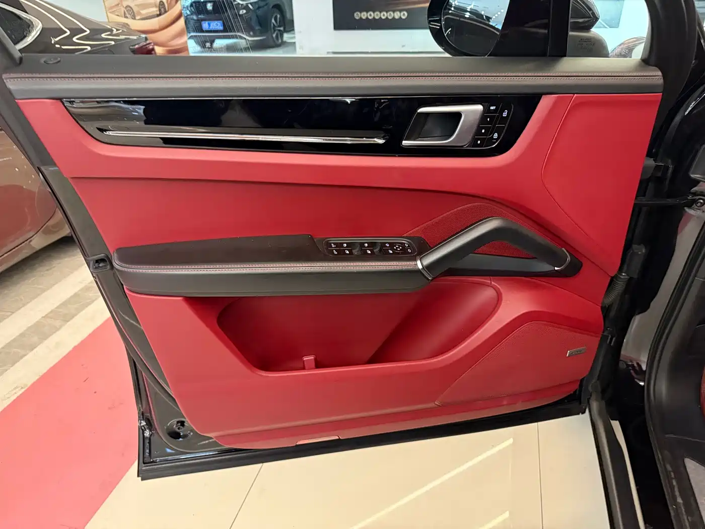 Porsche Cayenne 2019 Cayenne 3.0T фото 15