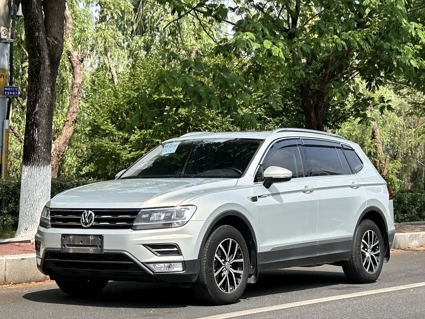 Volkswagen Tiguan L 2017 330TSI Automatic 2WD Luxury Edition