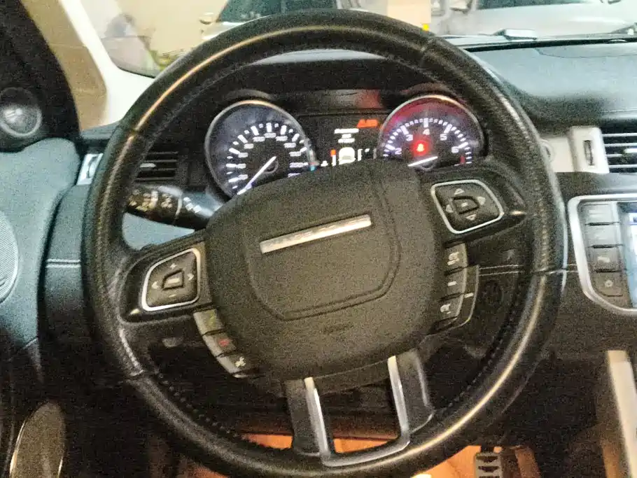 Land Rover Range Rover Evoque 2015 2015 2.0T 5-Door Fashion Edition
