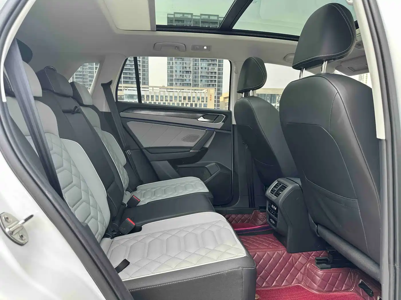 Volkswagen Tayron 2023 280TSI 2WD Luxury Plus Advanced Edition фото 21