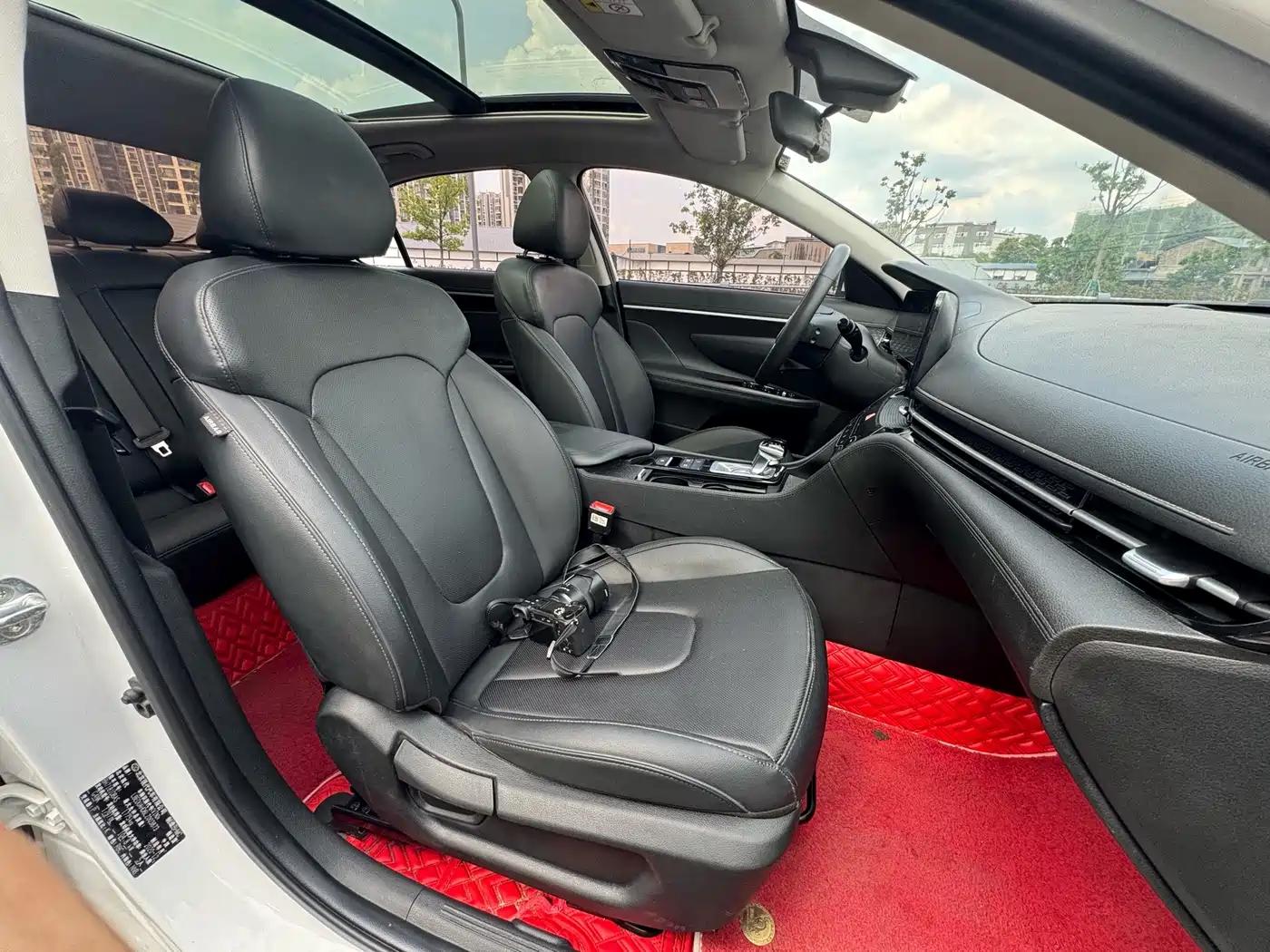Hyundai Mistra 2021 2021 1.8L CVT LUX Premium