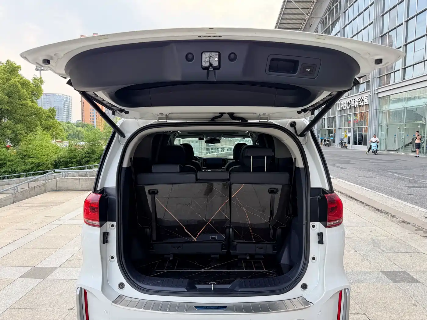 GAC Trumpchi Trumpchi M8 2023 Master Series 390T Ultimate Edition фото 16