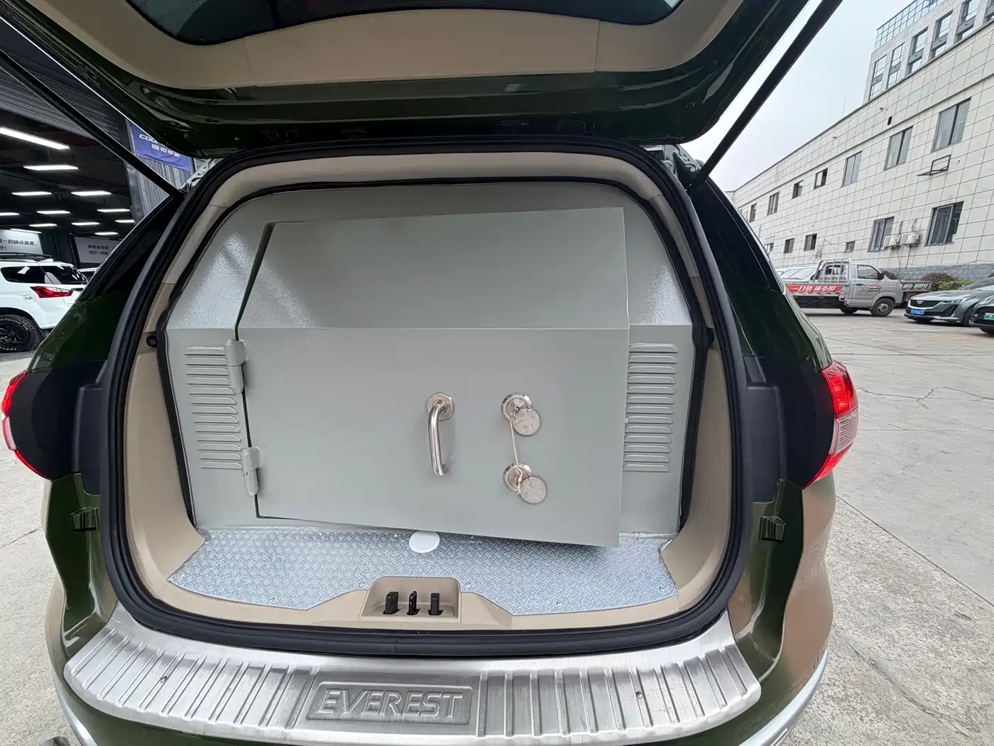 Ford Everest 2020 2.3T Gasoline Automatic 4WD Elite 5-seater фото 8