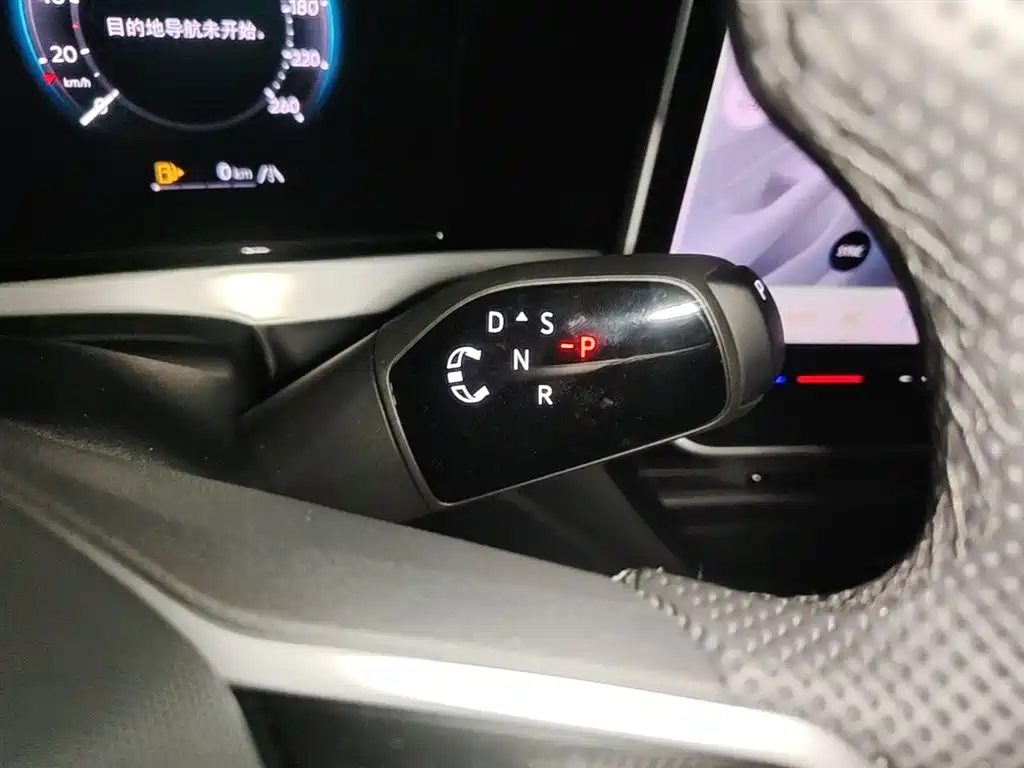 Volkswagen Passat 2025 Model Pro 380TSI Starlight Dragon Premium Edition фото 14