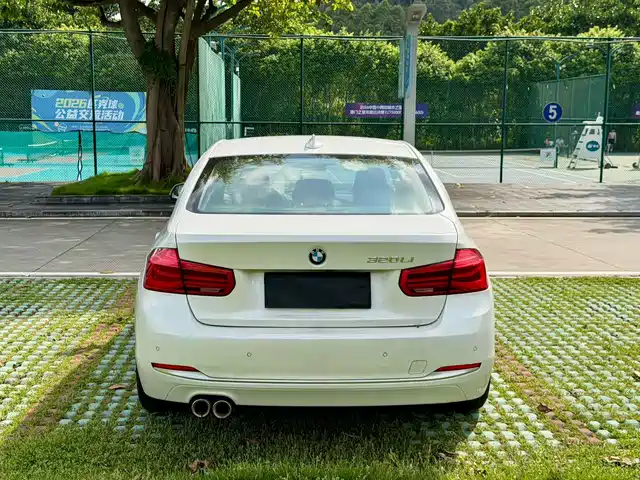 BMW 3 Series 2018 320Li Fashion Style — фото 5