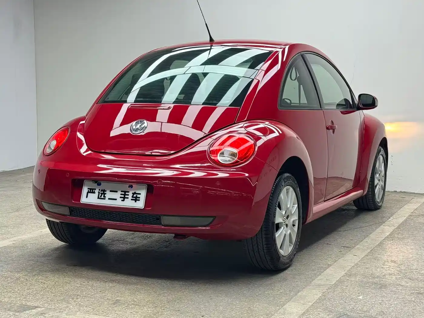 Volkswagen Beetle 2010 Model 1.6 AT фото 7