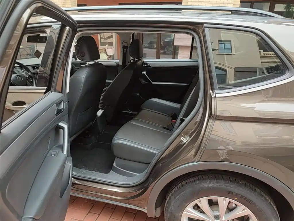 Volkswagen Tiguan L 2017 330TSI Automatic 2WD Trend Edition фото 17