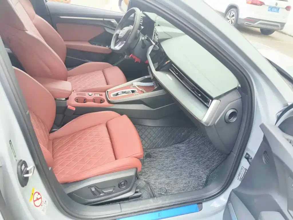 Audi A3 2026 2025 Facelift A3L Limousine 35TFSI Flying Spur Premium