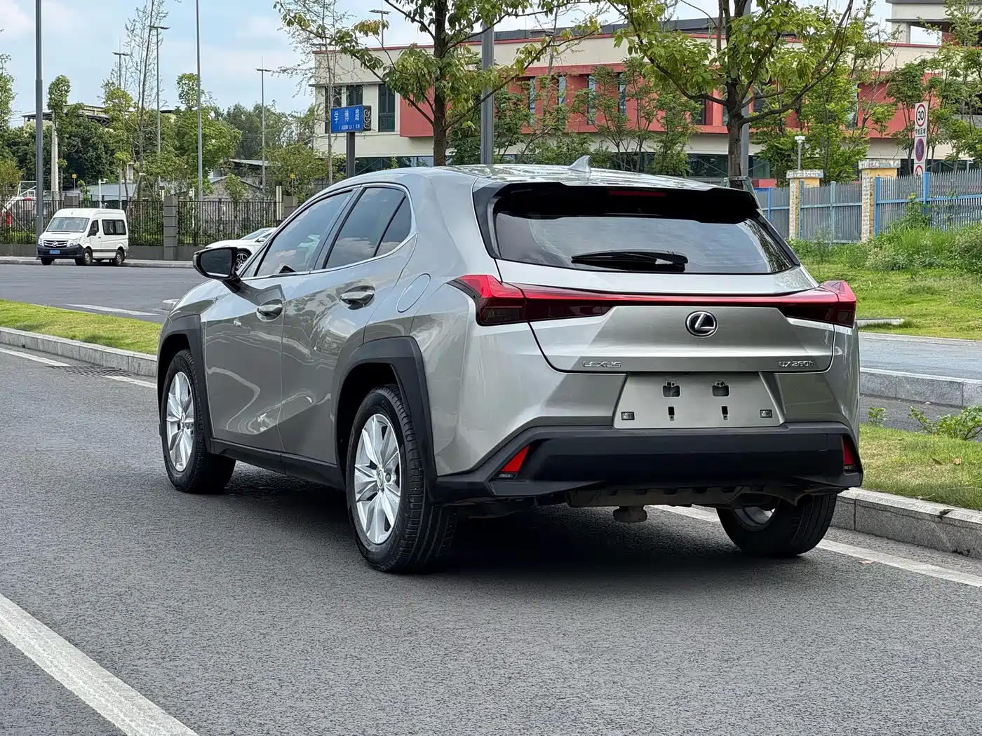 Lexus UX 2020 2020 260h Explore Cool Edition China V