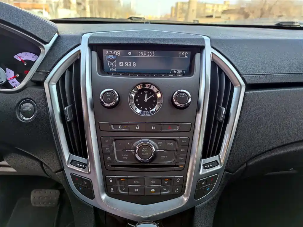 Cadillac SRX 2012 3.0L Luxury Model фото 13