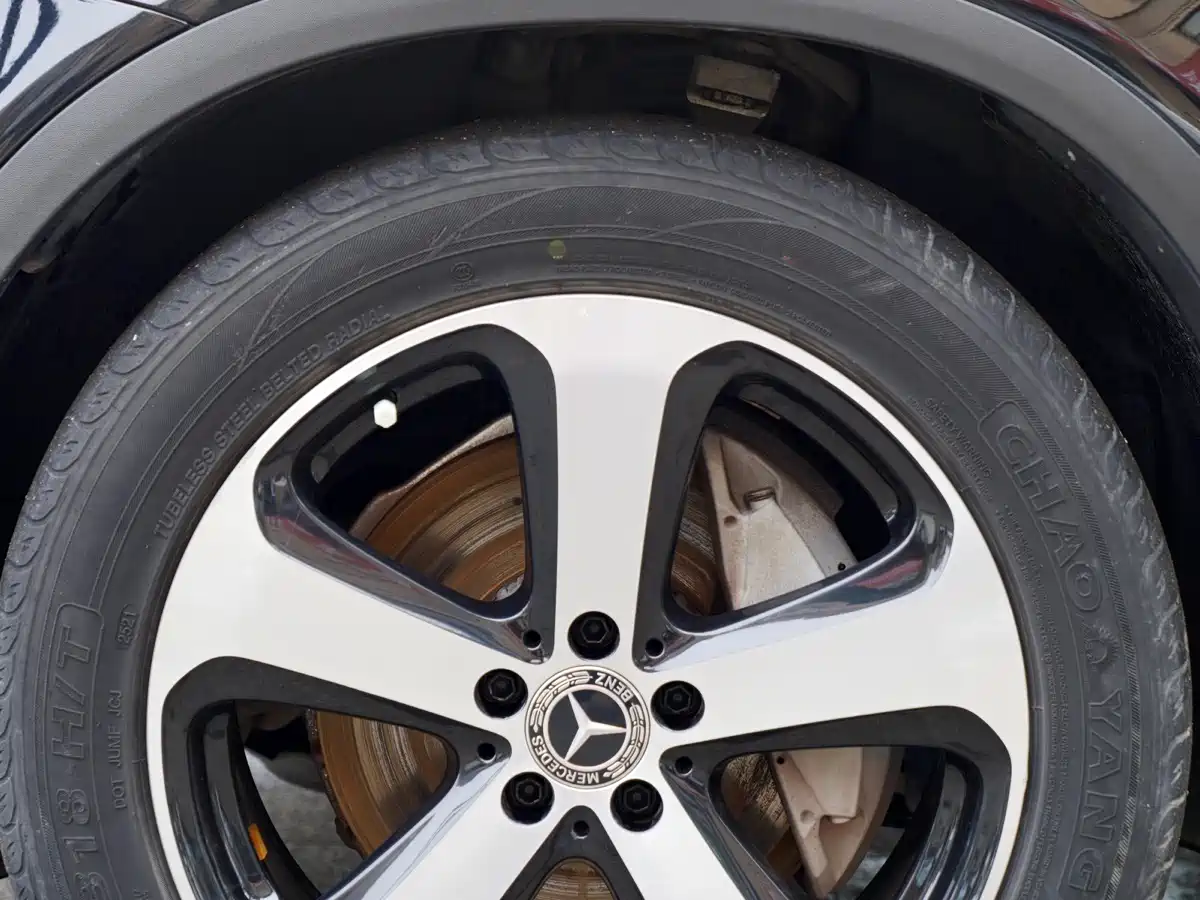 Mercedes-Benz GLC 2018 GLC 260 4MATIC Luxury фото 12