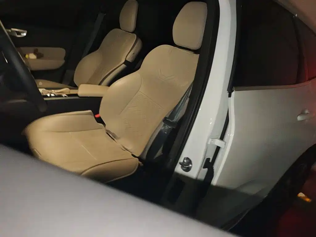 Volvo XC60 2026 2026 Model B5 AWD Premium Luxury