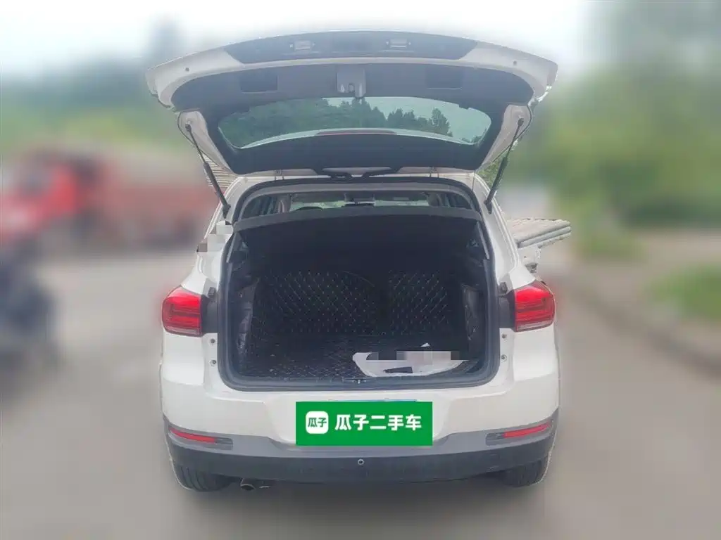 Volkswagen Tiguan 2016 Model 300TSI Automatic 2WD Trend Edition фото 10