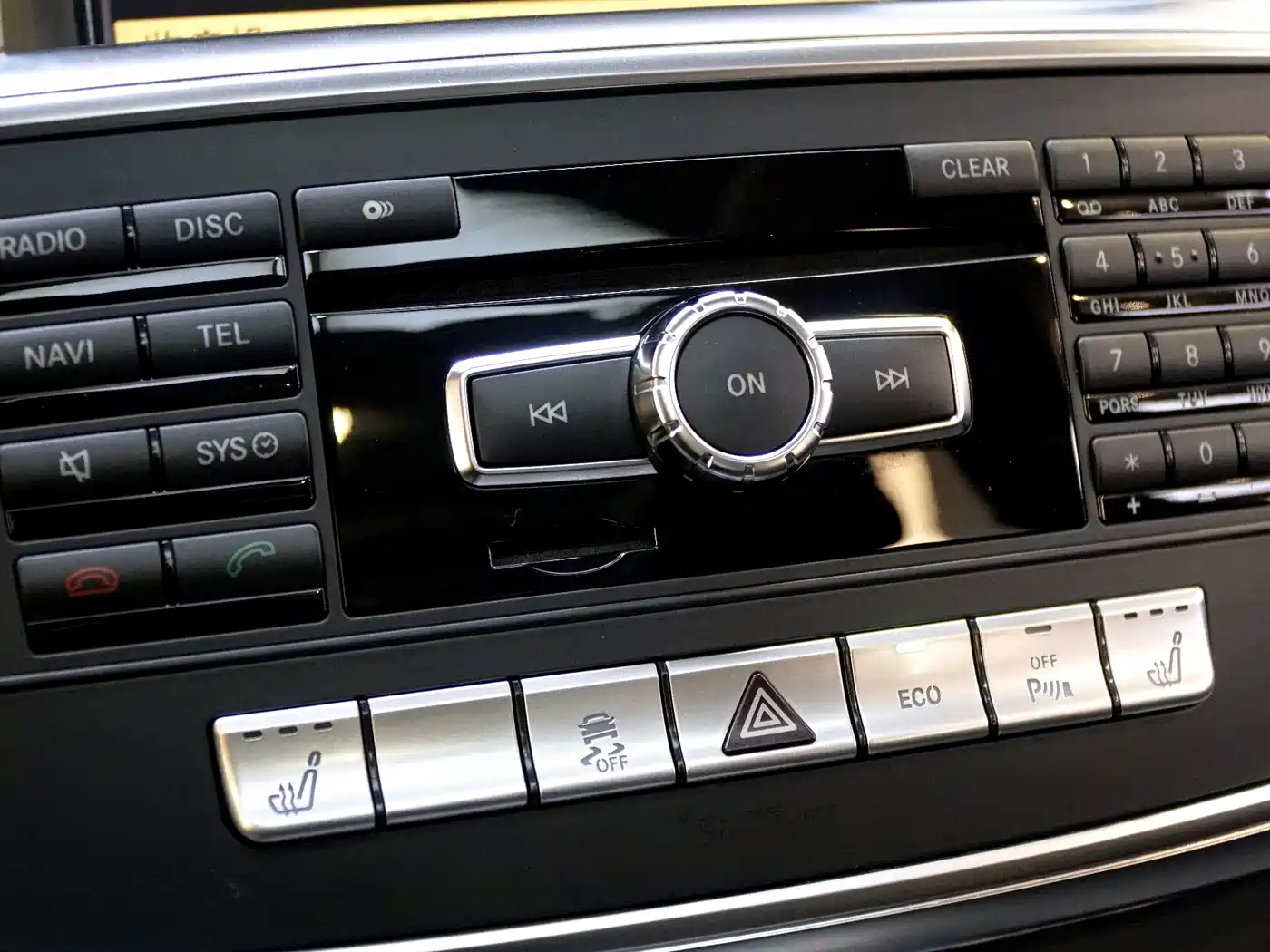 Mercedes-Benz M-Class AMG 2012 AMG ML 63 фото 12