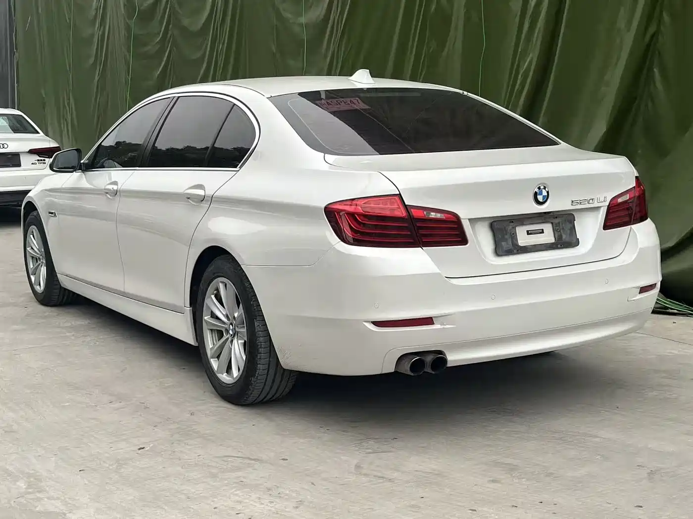 BMW 5 Series 2014 520Li Elegance фото 15
