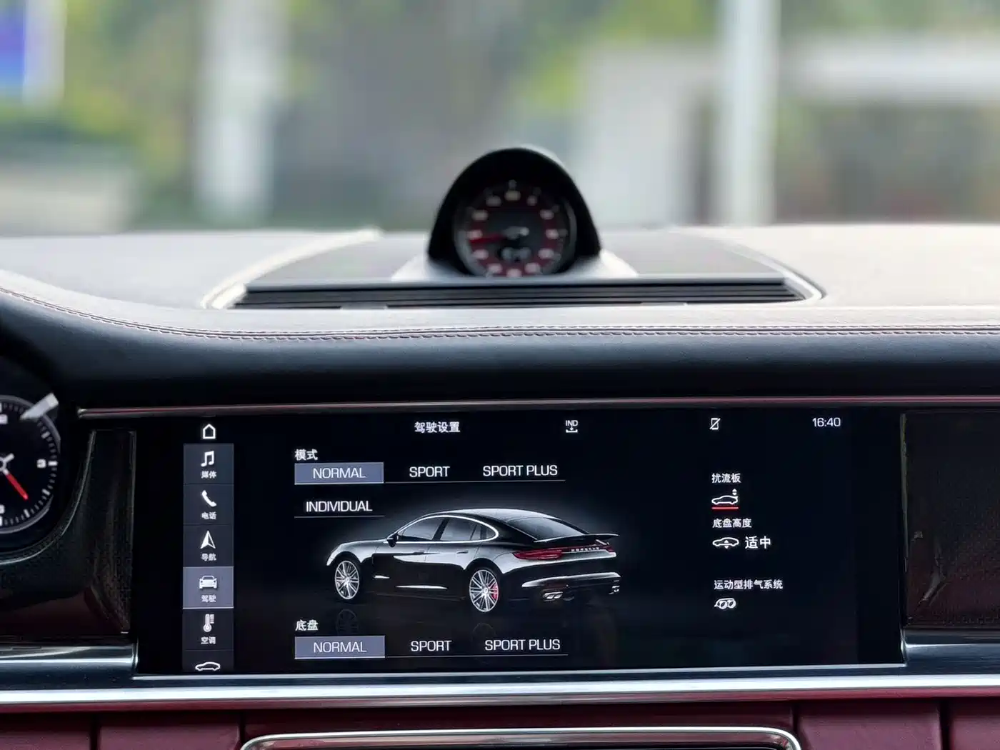 Porsche Panamera 2017 Panamera Turbo 4.0T фото 10