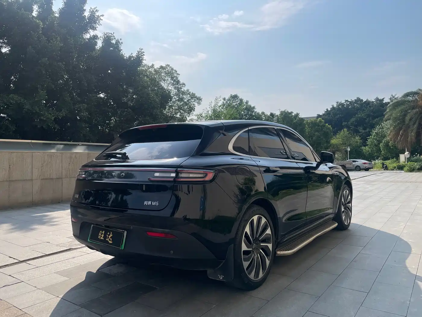 AITO Wenjie AITO M5 2023 Extended Range RWD Smart Drive Edition фото 6