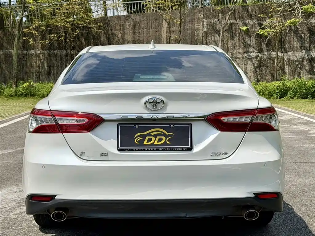 Toyota Camry 2023 2.0G Luxury Edition фото 8