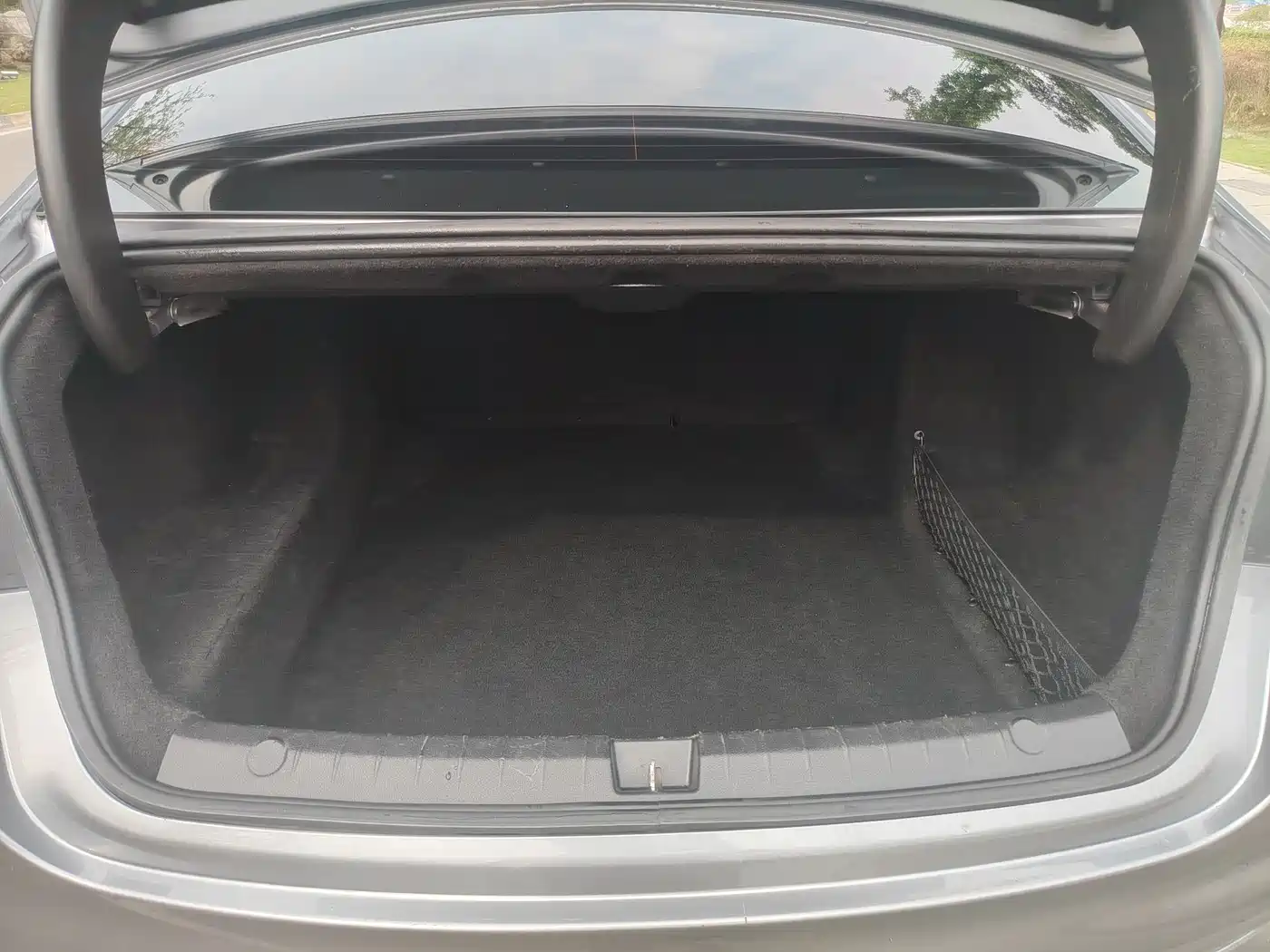 BYD Qin PLUS 2021 DM-i 55KM Flagship фото 17