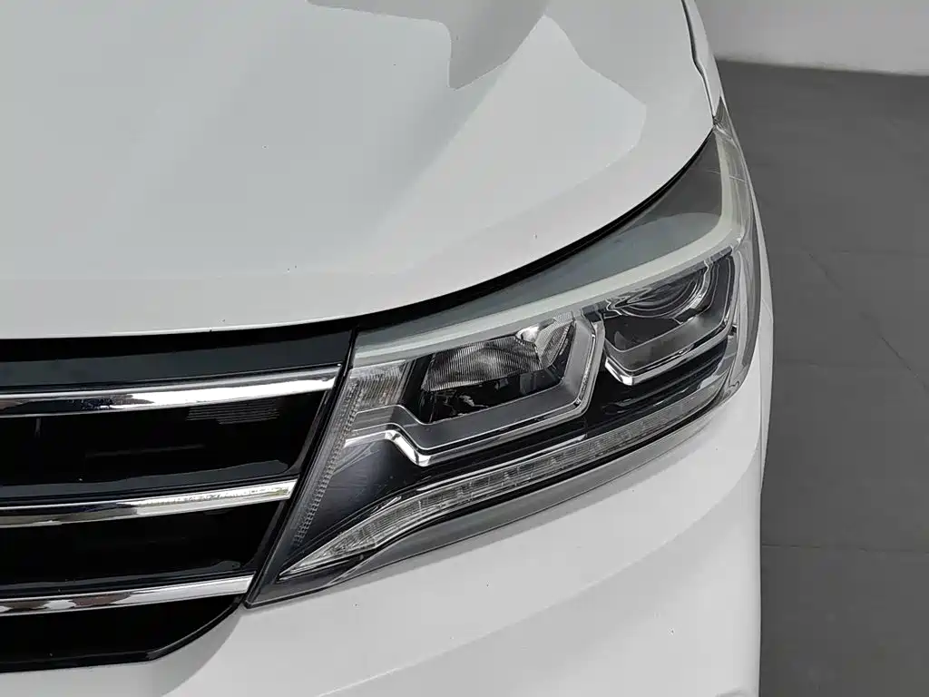 Dongfeng Fengxing Jingyi X5 2018 2017 Power Series 1.5T CVT Luxury
